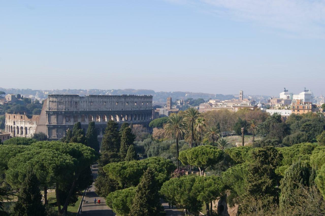 Tatusa Al Colosseo Рим Екстериор снимка